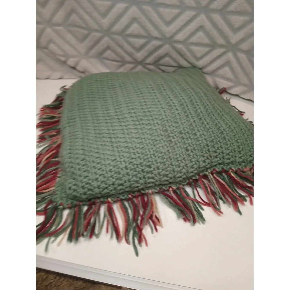 Vintage Crochet Pillow‎ Case With Pillow Unique Pattern Beautiful Colors Green